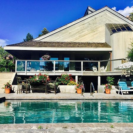 Summerhill Estate House Bed and Breakfast Kelowna Exteriör bild