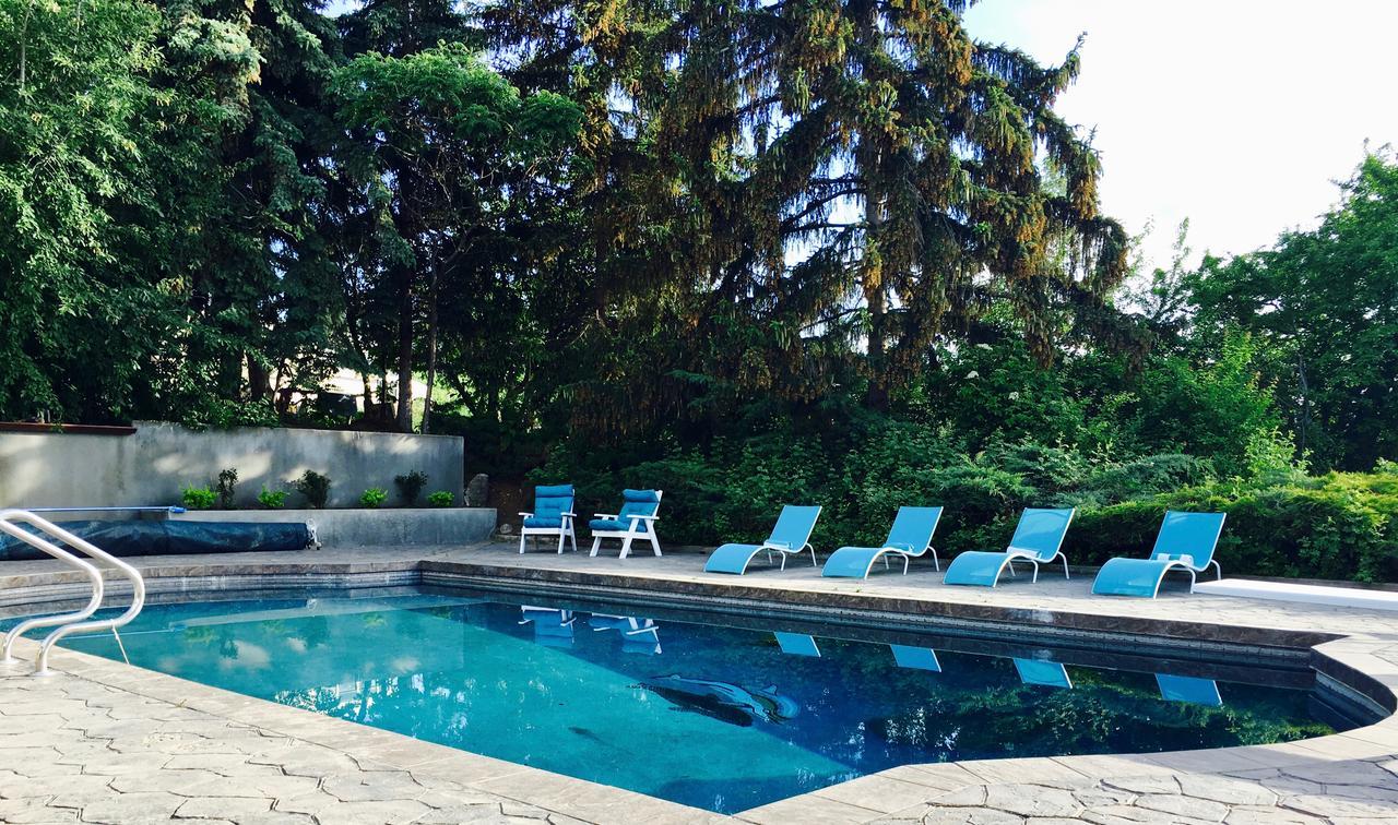 Summerhill Estate House Bed and Breakfast Kelowna Exteriör bild